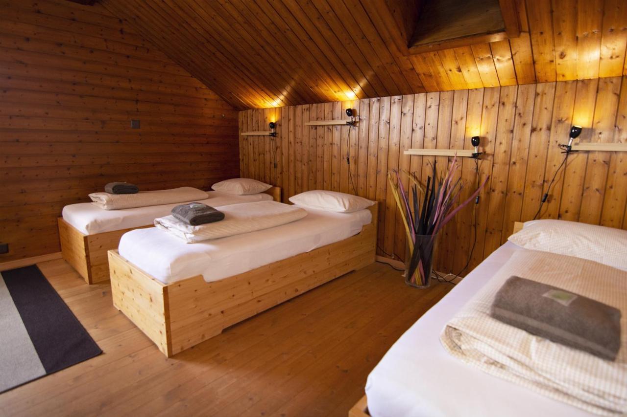 Sust Lodge Am Gotthard Hospental Pokoj fotografie