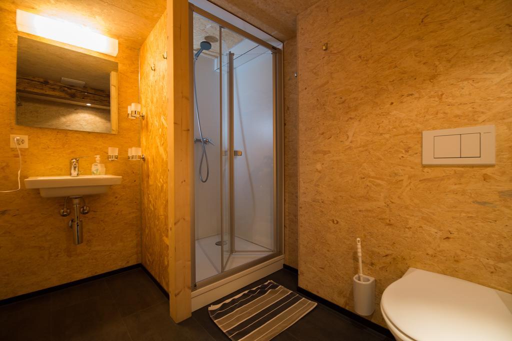 Sust Lodge Am Gotthard Hospental Exteriér fotografie