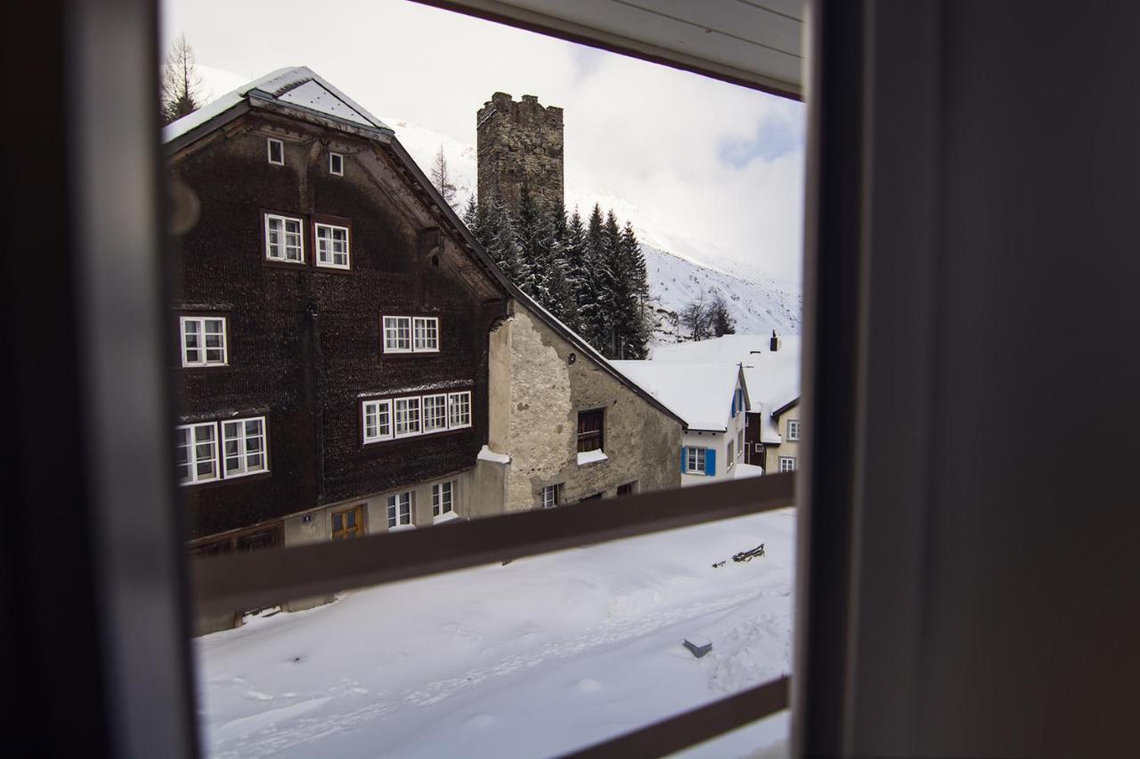Sust Lodge Am Gotthard Hospental Exteriér fotografie